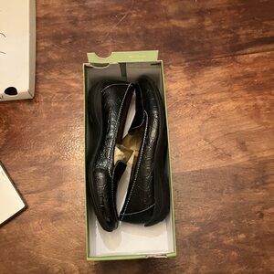 Natural Soul Fanna Flats in Black